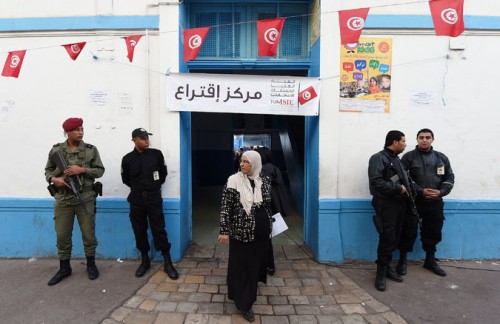 أحد مراكز إقتراع الإنتخابات الرئاسية في العاصمة تونس- جيتي إميجيز