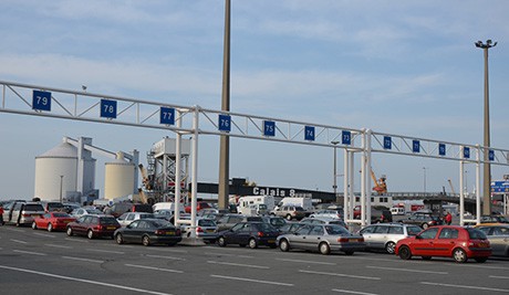 Cars queue for the Calais-Dover ferry - Credits: Ben Surtherland / Creative Commons