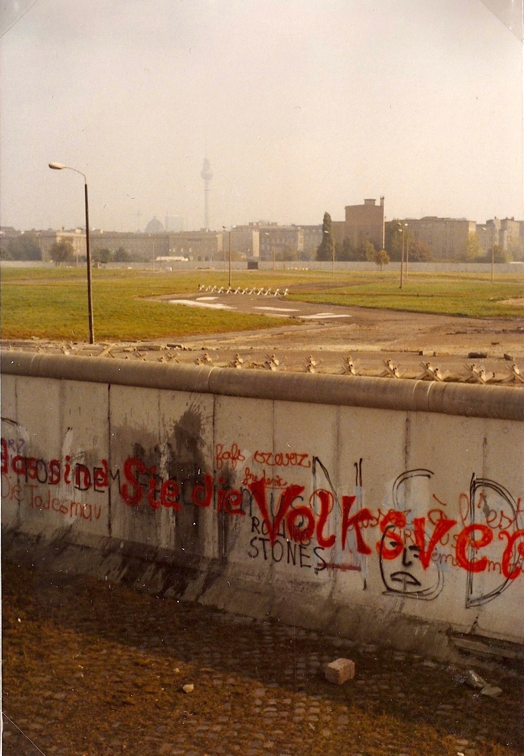 Berlin Wall, 1980