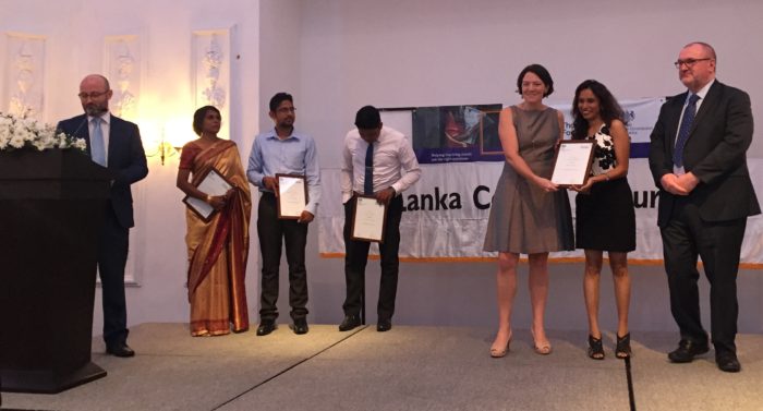 Laura Davies presenting certificates to the winners of Inquirer Awards at a ceremony held last Saturday at Galle Face Hotel. 