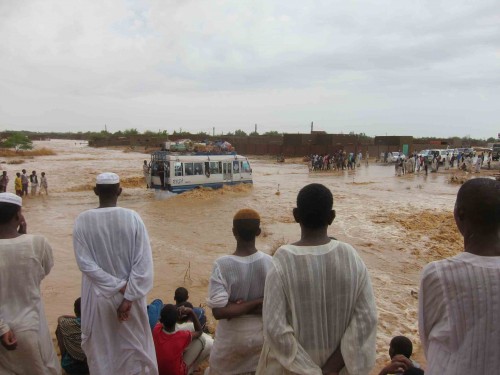 الفيضانات في شندي