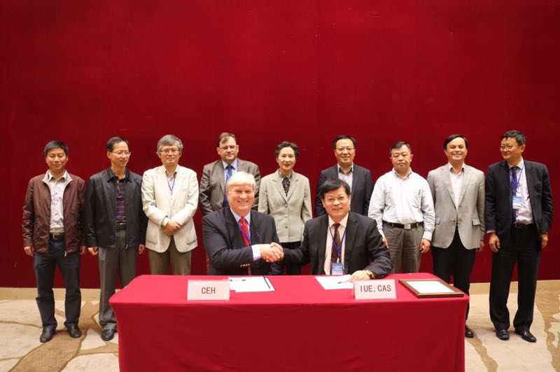 The UK's Centre for Ecology and Hydrology signed an MoU with China's Institute of Urban Environment