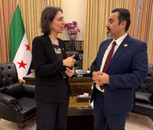 آن سنو ووزير التربية والتعليم د. محمد عبد الرحمن تركو