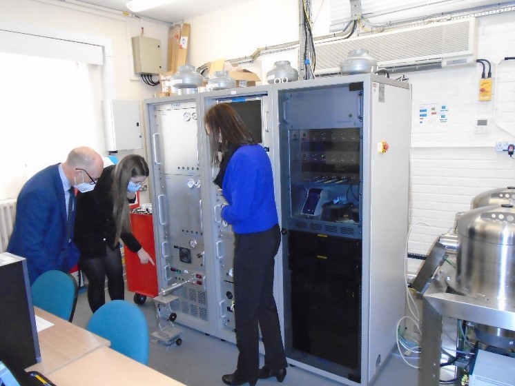 : CTBTO Executive Secretary Rob Floyd visits the UK’s monitoring laboratory