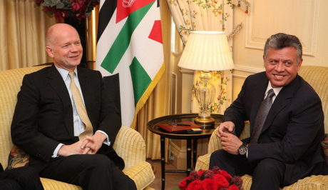 جلالة الملك عبد الله الثاني و وزير الخارجية البريطاني ويليام هيغ 
