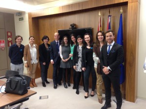 Daniel Pruce with Universidad Euopea students