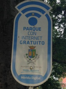 Wifi in the park, Mérida, Mexico
